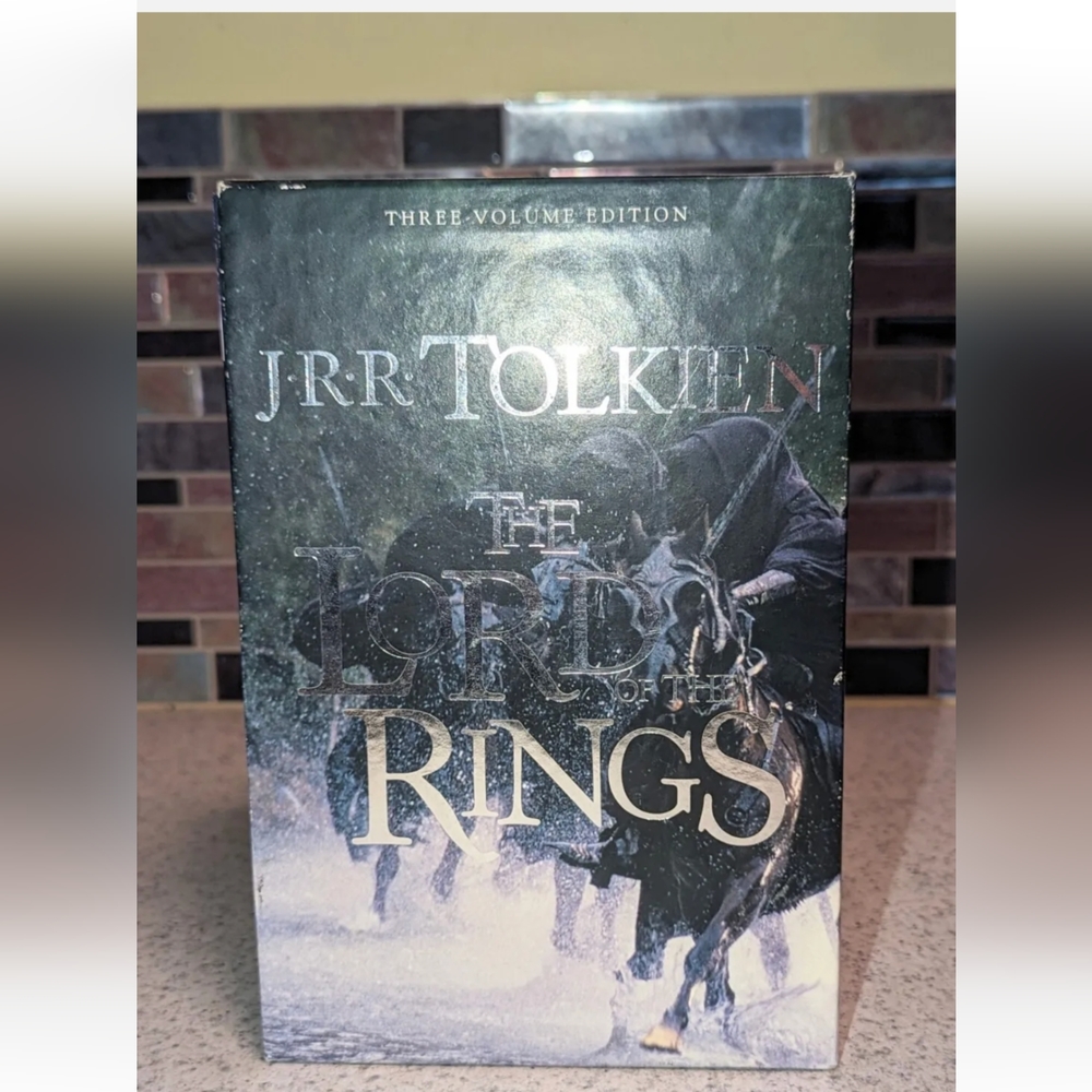 Lord Of The Rings 3 Volume LE Box Set
